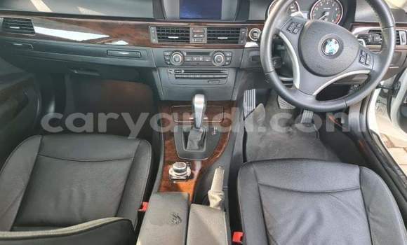 Acheter Occasion Voiture BMW 3–Series Blanc à Chipata, Zambie Acheter Occasion Voiture BMW 3–Series Blanc à Chipata, Zambie