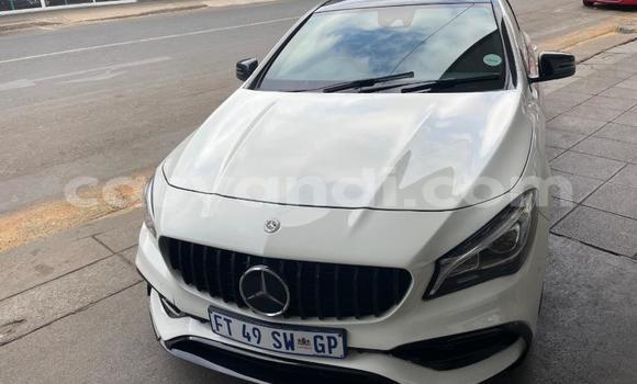 Tenga Tsaru Mercedes‒Benz CLA-klasse AMG Chena Mota in Lusaka in Zambia