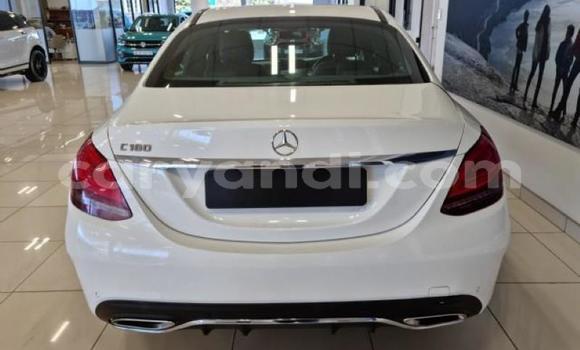 Buy Used Mercedes‒Benz C–Class White Car in Lusaka in Zambia Buy Used Mercedes‒Benz C–Class White Car in Lusaka in Zambia