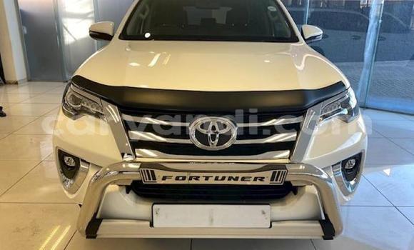 Buy Used Toyota Fortuner White Car in Kalomo in Southern Buy Used Toyota Fortuner White Car in Kalomo in Southern