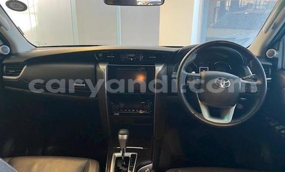 Acheter Occasion Voiture Toyota Fortuner Blanc à Kalomo, Du sud Acheter Occasion Voiture Toyota Fortuner Blanc à Kalomo, Du sud