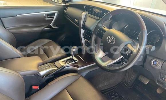 Acheter Occasion Voiture Toyota Fortuner Blanc à Kalomo, Du sud Acheter Occasion Voiture Toyota Fortuner Blanc à Kalomo, Du sud