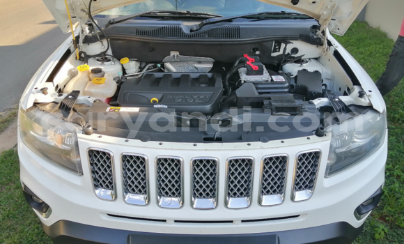 Acheter Occasion Voiture Jeep Compass Blanc à Chipata, Zambie Acheter Occasion Voiture Jeep Compass Blanc à Chipata, Zambie
