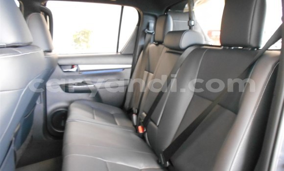 Buy Used Toyota Hilux Beige Car in Lusaka in Zambia Buy Used Toyota Hilux Beige Car in Lusaka in Zambia
