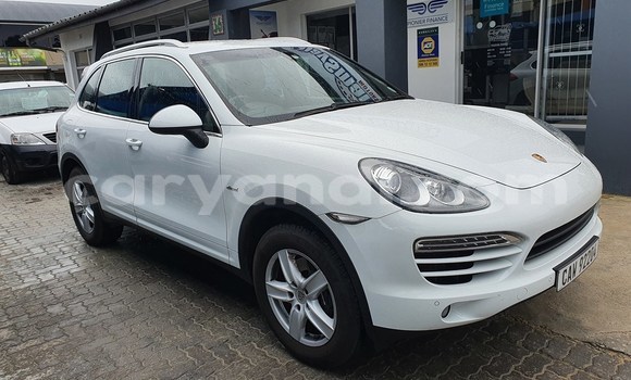 Buy Used Porsche Cayenne White Car in Lusaka in Zambia Buy Used Porsche Cayenne White Car in Lusaka in Zambia