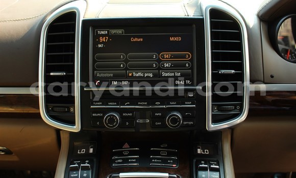 Buy Used Porsche Cayenne Blue Car in Lusaka in Zambia Buy Used Porsche Cayenne Blue Car in Lusaka in Zambia