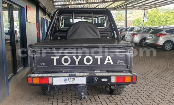 Buy Used Toyota Land Cruiser Black Car in Lusaka in Zambia Buy Used Toyota Land Cruiser Black Car in Lusaka in Zambia