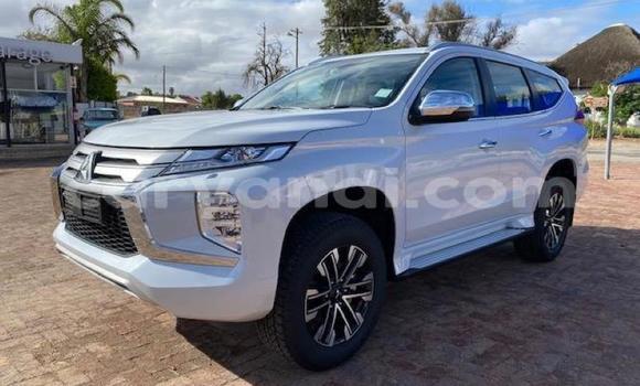 Buy Used Mitsubishi Pajero Sport White Car in Kitwe in Zambia Buy Used Mitsubishi Pajero Sport White Car in Kitwe in Zambia