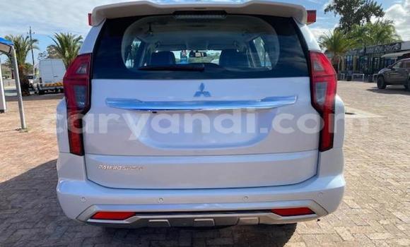 Buy Used Mitsubishi Pajero Sport White Car in Kitwe in Zambia Buy Used Mitsubishi Pajero Sport White Car in Kitwe in Zambia