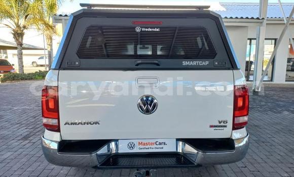 Acheter Occasion Voiture Volkswagen Amarok Blanc à Chipata, Zambie Acheter Occasion Voiture Volkswagen Amarok Blanc à Chipata, Zambie