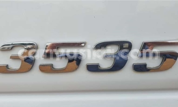 Tenga Tsaru Mercedes–Benz 1520 Chena Rori in Chingola in Zambia Tenga Tsaru Mercedes–Benz 1520 Chena Rori in Chingola in Zambia