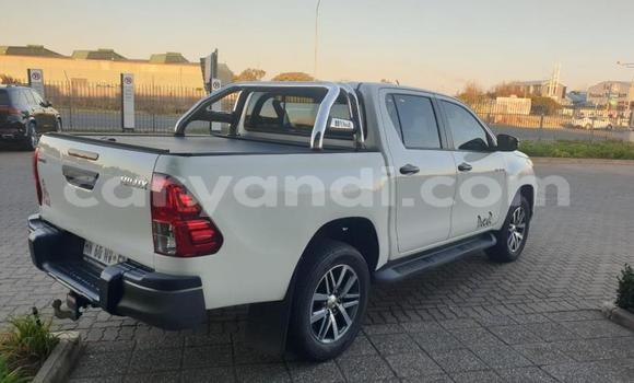 Buy Used Toyota Hilux White Car in Kitwe in Zambia Buy Used Toyota Hilux White Car in Kitwe in Zambia