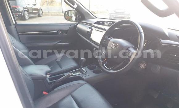 Buy Used Toyota Hilux White Car in Kitwe in Zambia Buy Used Toyota Hilux White Car in Kitwe in Zambia