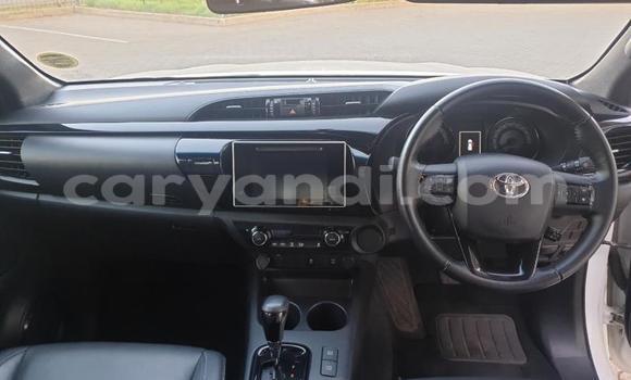 Buy Used Toyota Hilux White Car in Kitwe in Zambia Buy Used Toyota Hilux White Car in Kitwe in Zambia