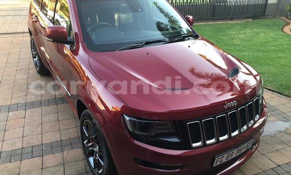 Tenga Tsaru Jeep Grand Cherokee SRT8 Tsvuku Mota in Chipata in Zambia Tenga Tsaru Jeep Grand Cherokee SRT8 Tsvuku Mota in Chipata in Zambia