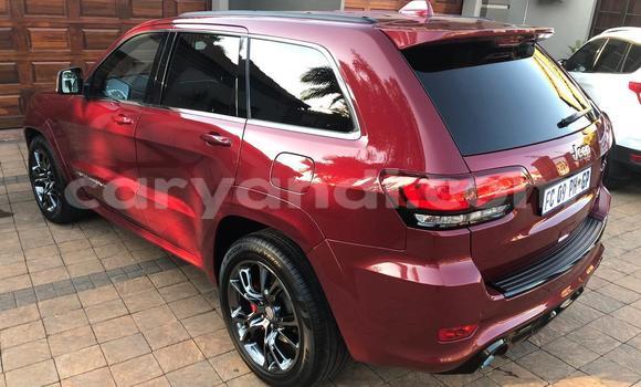 Tenga Tsaru Jeep Grand Cherokee SRT8 Tsvuku Mota in Chipata in Zambia Tenga Tsaru Jeep Grand Cherokee SRT8 Tsvuku Mota in Chipata in Zambia