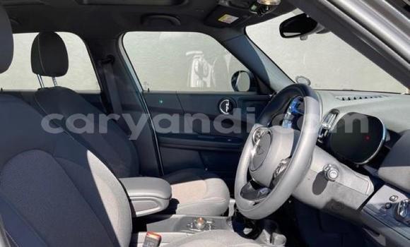 Tenga Tsaru MINI Countryman Chena Mota in Livingstone in Zambia Tenga Tsaru MINI Countryman Chena Mota in Livingstone in Zambia