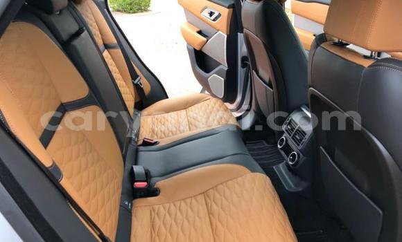 Acheter Occasion Voiture Land Rover Range Rover Velar Gris à Ndola, Zambie Acheter Occasion Voiture Land Rover Range Rover Velar Gris à Ndola, Zambie