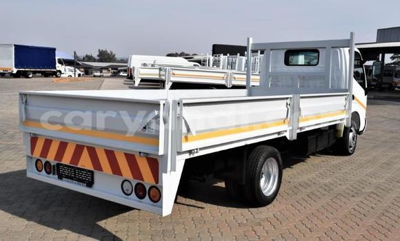Buy Used Toyota Dyna White Car in Livingstone in Zambia Buy Used Toyota Dyna White Car in Livingstone in Zambia