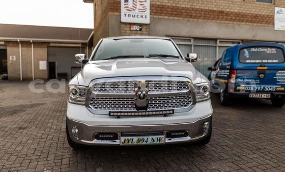 Nunua Ilio tumika Dodge Ramcharger Nyingine Gari ndani ya Chingola nchini Zambia Nunua Ilio tumika Dodge Ramcharger Nyingine Gari ndani ya Chingola nchini Zambia