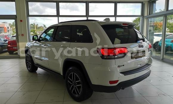 Tenga Tsaru Jeep Grand Cherokee SRT8 Zvimwe Mota in Chingola in Zambia Tenga Tsaru Jeep Grand Cherokee SRT8 Zvimwe Mota in Chingola in Zambia