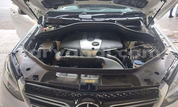 Acheter Occasion Voiture Mercedes‒Benz GLE Blanc à Chipata, Zambie Acheter Occasion Voiture Mercedes‒Benz GLE Blanc à Chipata, Zambie