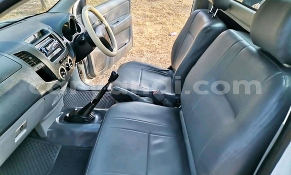 Buy Used Toyota Hilux White Car in Chinsali in Northern Buy Used Toyota Hilux White Car in Chinsali in Northern