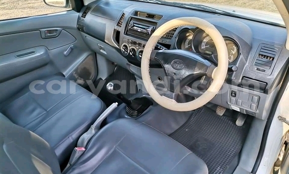 Buy Used Toyota Hilux White Car in Chinsali in Northern Buy Used Toyota Hilux White Car in Chinsali in Northern