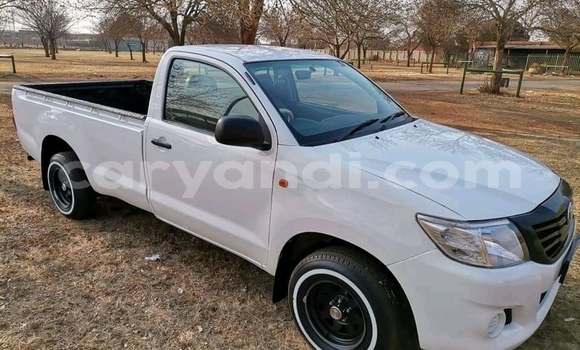 Buy Used Toyota Hilux White Car in Chinsali in Northern Buy Used Toyota Hilux White Car in Chinsali in Northern