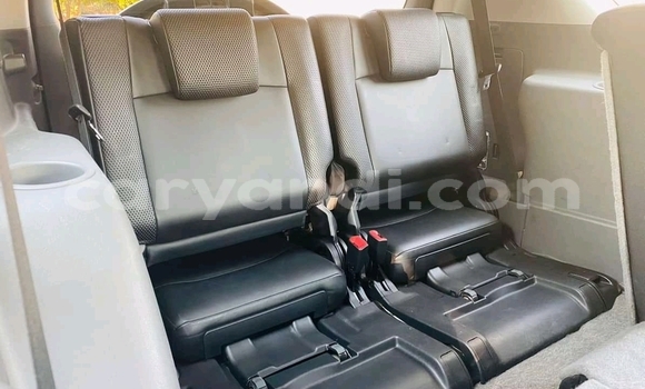 Acheter Occasion Voiture Toyota Land Cruiser Prado Blanc à Chingola, Zambie Acheter Occasion Voiture Toyota Land Cruiser Prado Blanc à Chingola, Zambie