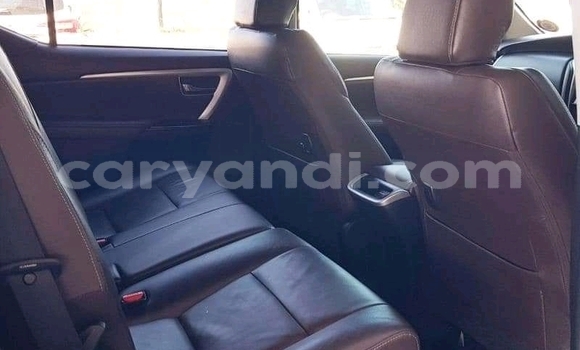 Acheter Occasion Voiture Toyota Fortuner Gris à Chipata, Zambie Acheter Occasion Voiture Toyota Fortuner Gris à Chipata, Zambie