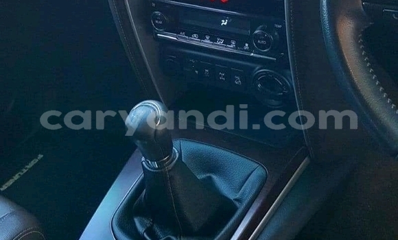 Acheter Occasion Voiture Toyota Fortuner Gris à Chipata, Zambie Acheter Occasion Voiture Toyota Fortuner Gris à Chipata, Zambie