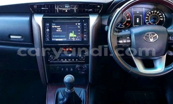 Acheter Occasion Voiture Toyota Fortuner Gris à Chipata, Zambie Acheter Occasion Voiture Toyota Fortuner Gris à Chipata, Zambie