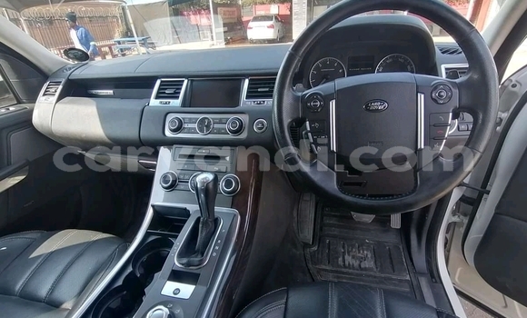 Buy Used Range Rover Range Rover White Car in Chipata in Zambia Buy Used Range Rover Range Rover White Car in Chipata in Zambia