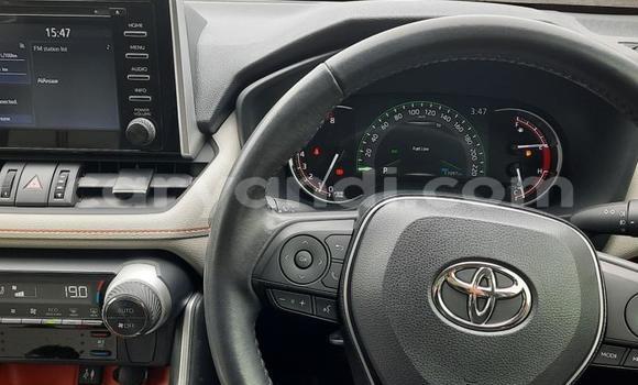 Tenga Tsaru Toyota Raum Tsvuku Mota in Kitwe in Zambia Tenga Tsaru Toyota Raum Tsvuku Mota in Kitwe in Zambia