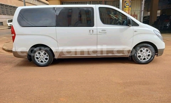 Buy Used Hyundai H1 White Car in Chinsali in Northern Buy Used Hyundai H1 White Car in Chinsali in Northern