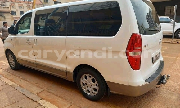 Buy Used Hyundai H1 White Car in Chinsali in Northern Buy Used Hyundai H1 White Car in Chinsali in Northern