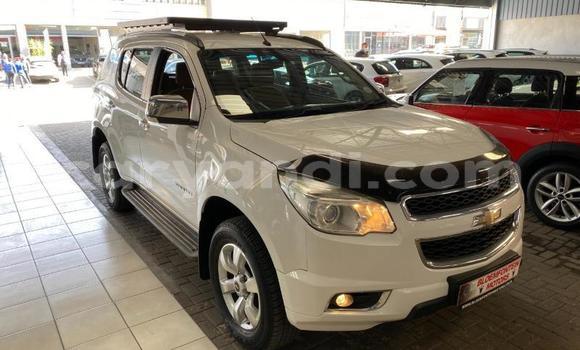 Acheter Occasion Voiture Chevrolet TrailBlazer Blanc à Chingola, Zambie Acheter Occasion Voiture Chevrolet TrailBlazer Blanc à Chingola, Zambie