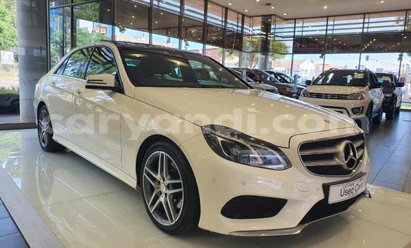 Tenga Tsaru Mercedes-Benz C-Classe Chena Mota in Chinsali in Northern