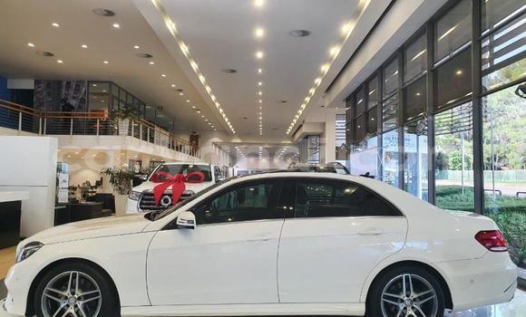 Acheter Occasion Voiture Mercedes-Benz C-Classe Blanc à Chinsali, Nord Acheter Occasion Voiture Mercedes-Benz C-Classe Blanc à Chinsali, Nord