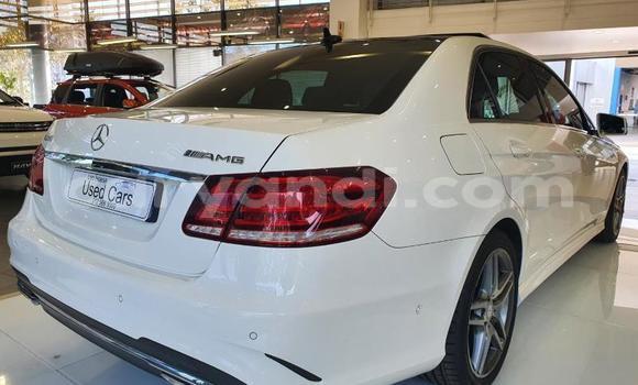 Acheter Occasion Voiture Mercedes-Benz C-Classe Blanc à Chinsali, Nord Acheter Occasion Voiture Mercedes-Benz C-Classe Blanc à Chinsali, Nord