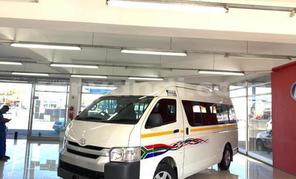 Acheter Occasion Voiture Toyota Hiace Blanc à Choma, Du sud Acheter Occasion Voiture Toyota Hiace Blanc à Choma, Du sud