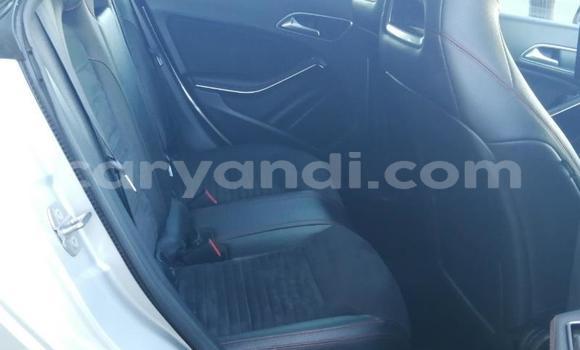 Tenga Tsaru Mercedes-Benz C-Classe Sirivha Mota in Choma in Southern Tenga Tsaru Mercedes-Benz C-Classe Sirivha Mota in Choma in Southern