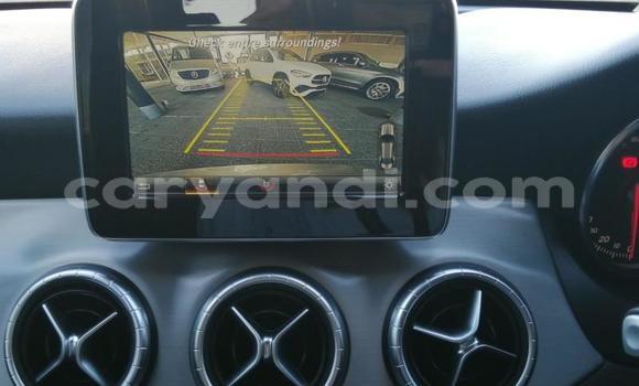 Tenga Tsaru Mercedes-Benz C-Classe Sirivha Mota in Choma in Southern Tenga Tsaru Mercedes-Benz C-Classe Sirivha Mota in Choma in Southern