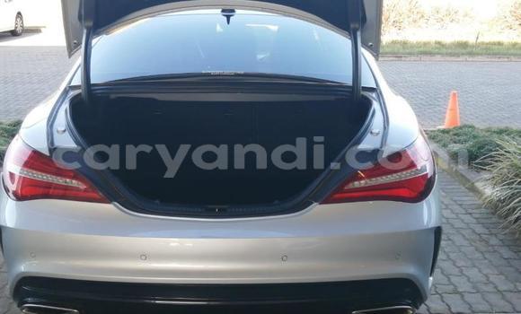 Tenga Tsaru Mercedes-Benz C-Classe Sirivha Mota in Choma in Southern Tenga Tsaru Mercedes-Benz C-Classe Sirivha Mota in Choma in Southern