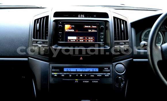 Acheter Occasion Voiture Toyota Land Cruiser Blanc à Chingola, Zambie Acheter Occasion Voiture Toyota Land Cruiser Blanc à Chingola, Zambie