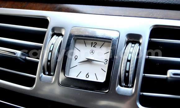 Acheter Occasion Voiture Mercedes-Benz E200 Blanc à Chingola, Zambie Acheter Occasion Voiture Mercedes-Benz E200 Blanc à Chingola, Zambie