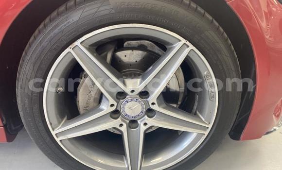 Tenga Tsaru Mercedes-Benz C-Classe Tsvuku Mota in Kabwe in Zambia Tenga Tsaru Mercedes-Benz C-Classe Tsvuku Mota in Kabwe in Zambia