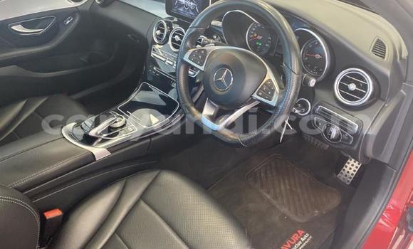 Tenga Tsaru Mercedes-Benz C-Classe Tsvuku Mota in Kabwe in Zambia Tenga Tsaru Mercedes-Benz C-Classe Tsvuku Mota in Kabwe in Zambia