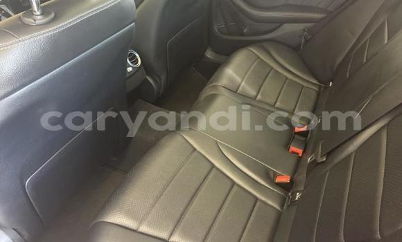 Tenga Tsaru Mercedes-Benz C-Classe Tsvuku Mota in Kabwe in Zambia Tenga Tsaru Mercedes-Benz C-Classe Tsvuku Mota in Kabwe in Zambia